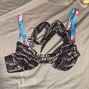 Moana Bikini Black and Blue Patterned Swim Top